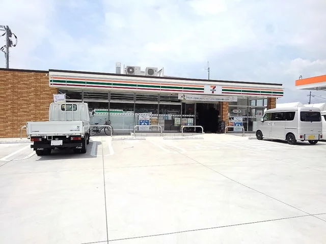 セブンイレブン春日下白水店まで190m