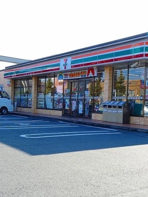 セブンイレブン神明台２丁目店まで300m
