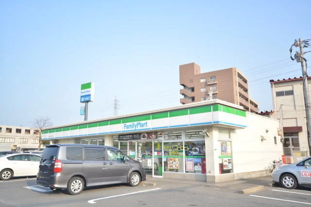ファミリーマート小倉東インターまで260m