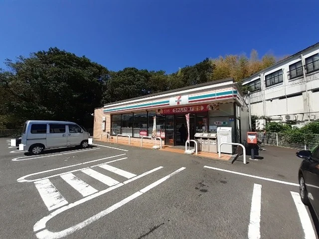 セブンイレブン鹿児島西伊敷店まで800m