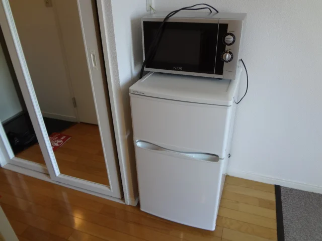 電子レンジ、冷蔵庫