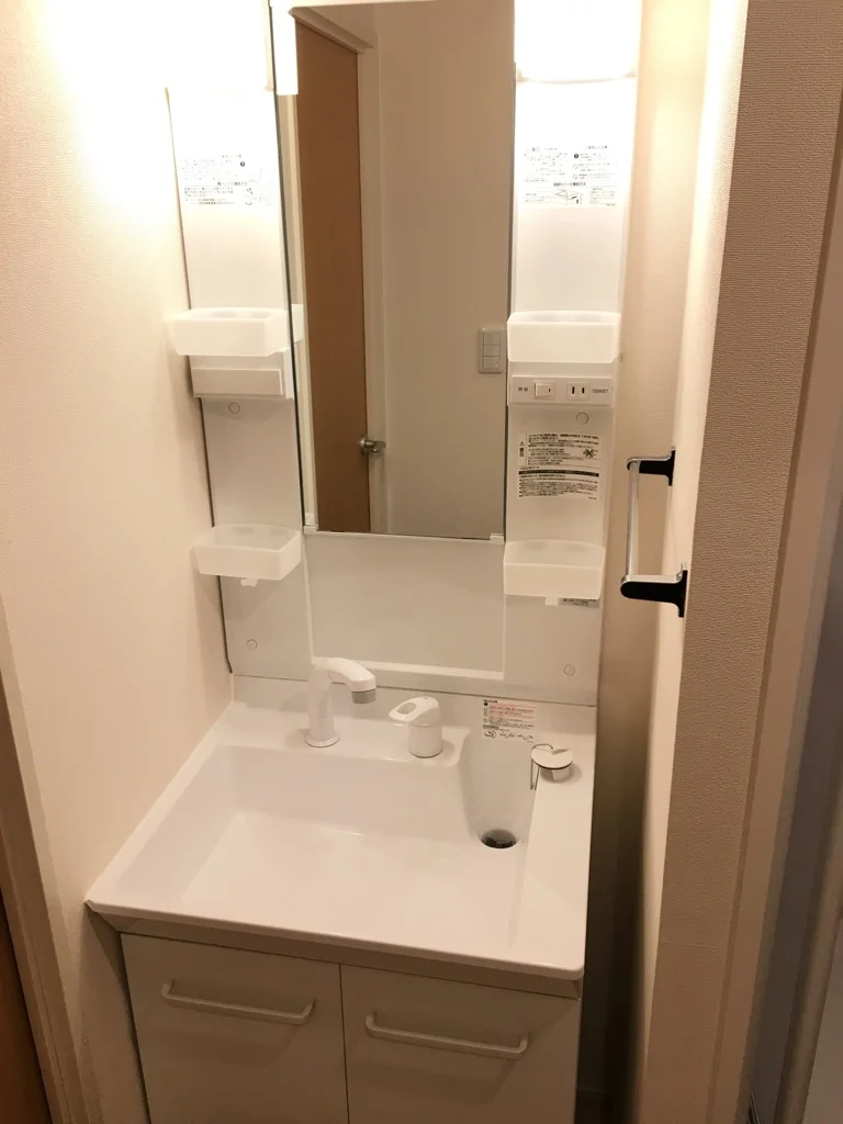 嬉しい独立洗面台付き