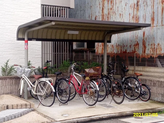屋根付き駐輪場