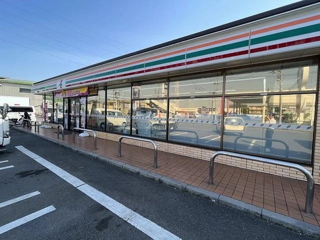 セブン・イレブン南柏豊四季店まで500m