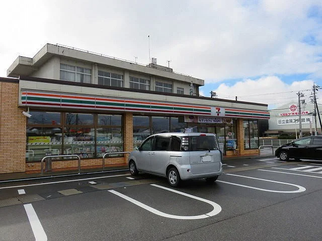 セブンイレブンまで450m