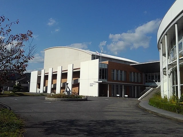 本郷図書館まで600m