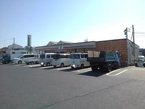 セブンイレブン尾道向東店まで400m