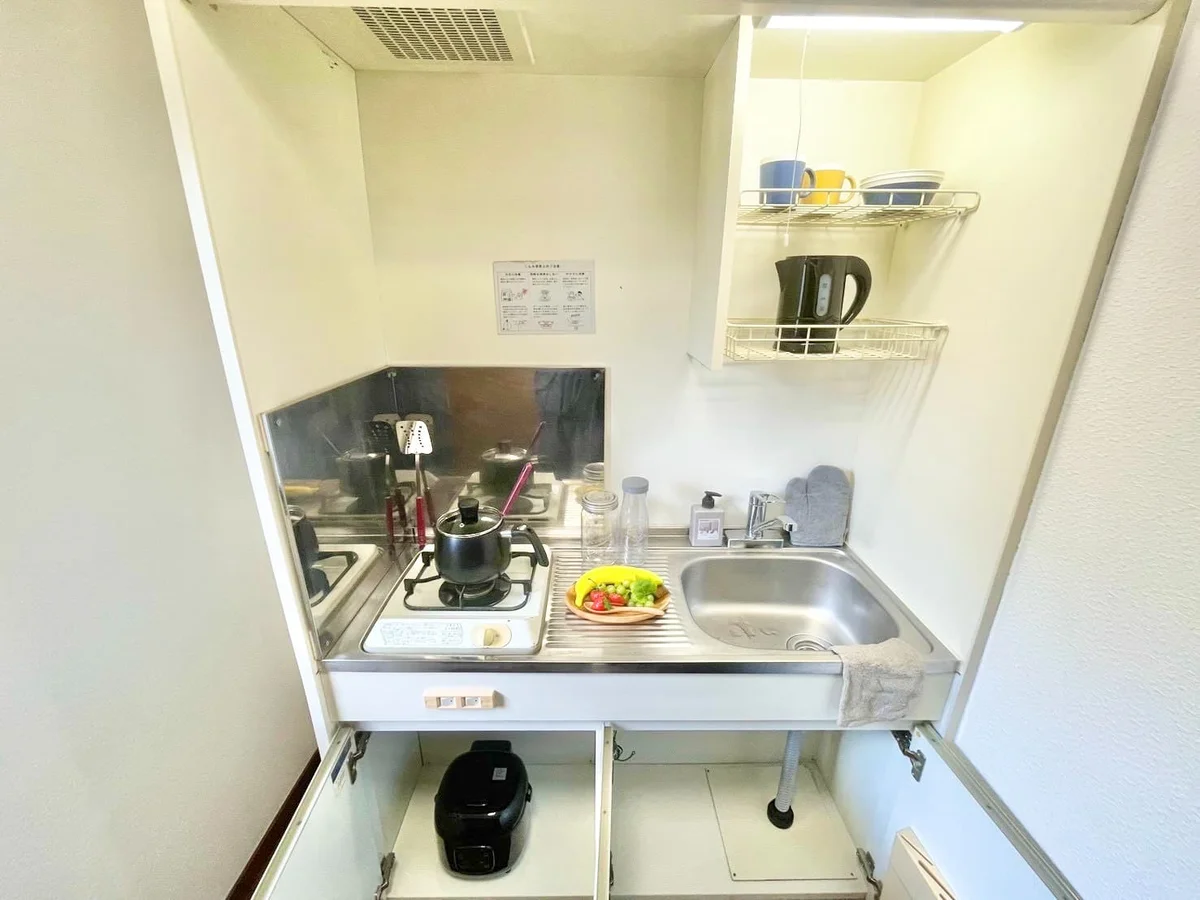 ※撮影用の観察植物・食器調理器具・雑貨類等はございません。※写真は現況優先