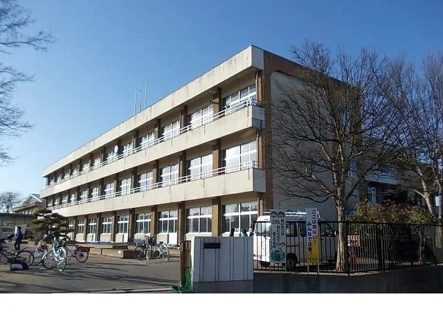 福島市立鎌田小学校まで100m