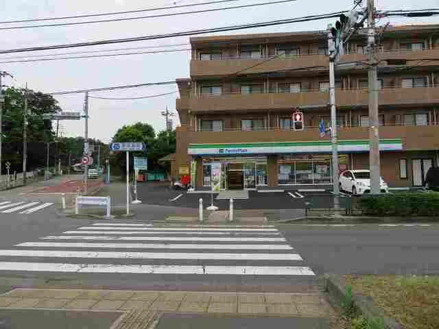 ファミリーマートまで350m