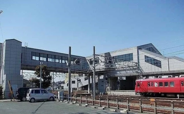名鉄伊奈駅まで1300m