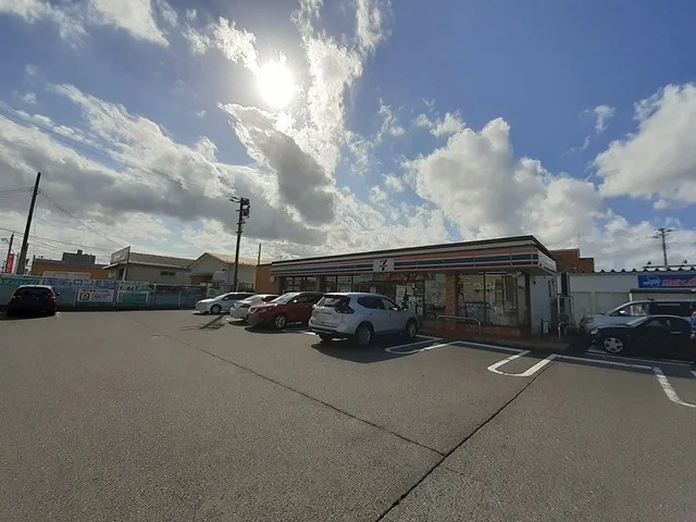 セブンイレブン 新潟上所店まで350m