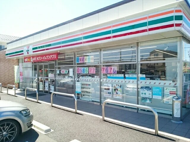 セブンイレブン　伝法寺店まで350m