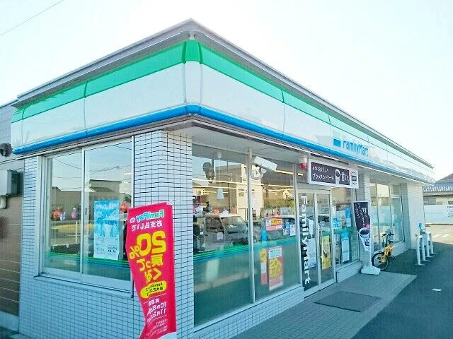 ファミリーマート 一宮いわと店まで600m