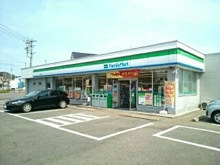 ファミリーマート　犬山上野店まで790m