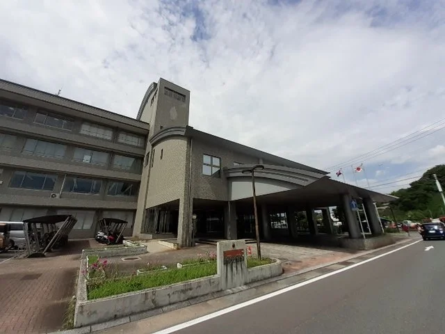 飯塚市穂波支所まで500m