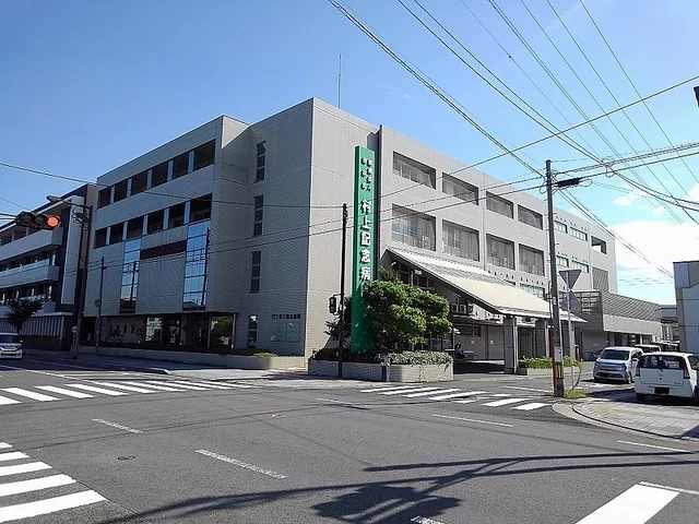 村上記念病院まで80m