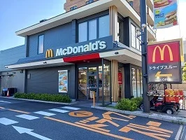マクドナルドまで155m