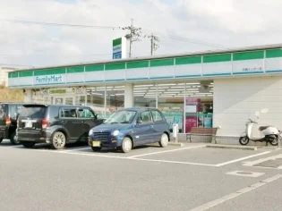 ファミリーマート上野壬生野店様まで2700m