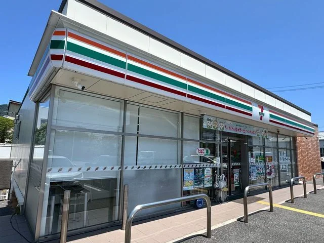 セブンイレブン境港上道町店まで600m