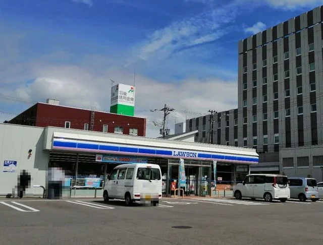 ローソン　大曲福住町店まで1600m