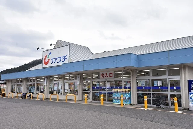 カワチ薬品石川店まで900m