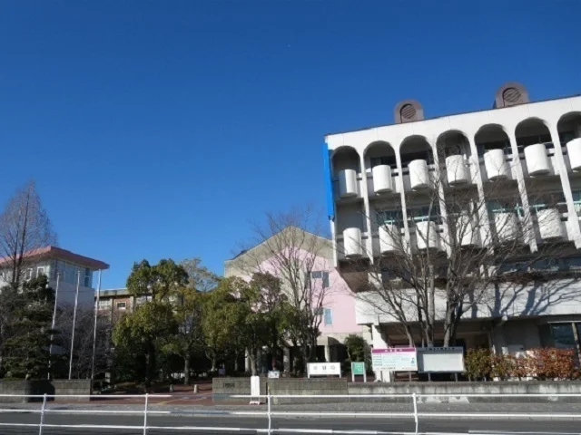 大垣女子短期大学まで500m