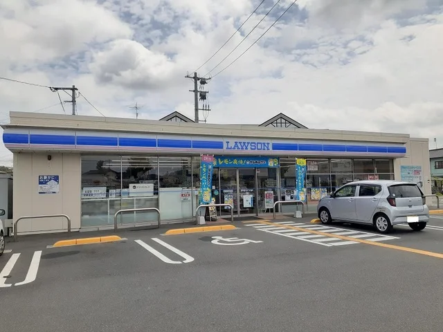 ローソン倉敷東富井店まで450m