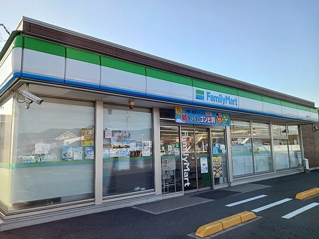 ファミリーマート倉敷東塚店まで500m