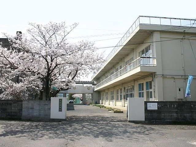 千代小学校まで700m