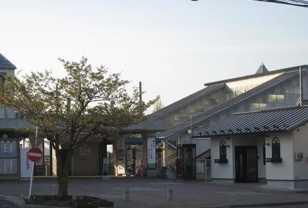 鏡石駅まで1900m