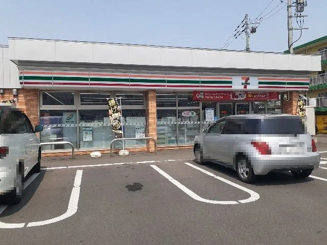 セブンイレブン自由ヶ丘店まで210m