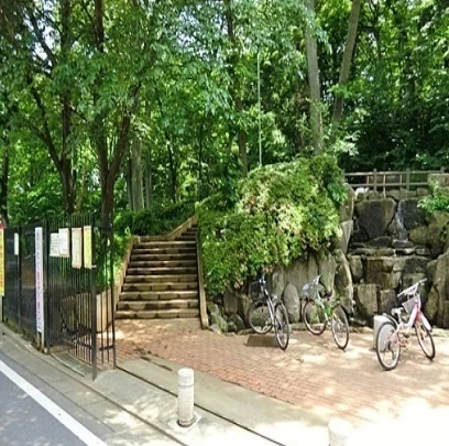 滝の根公園まで650m