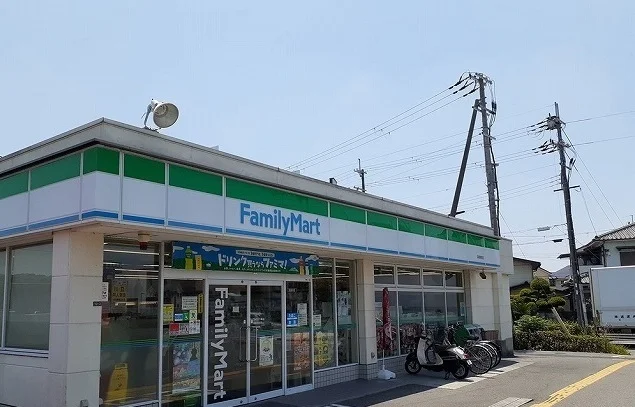 ファミリーマート高槻浦堂店様まで290m
