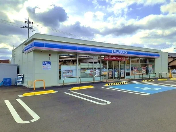 ローソン弘西バイパス店様まで800m