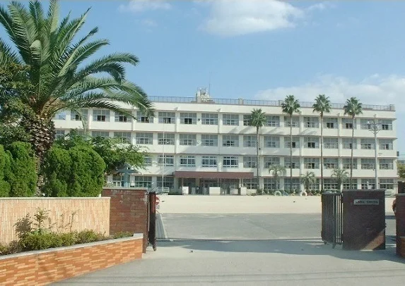 南観音小学校まで700m