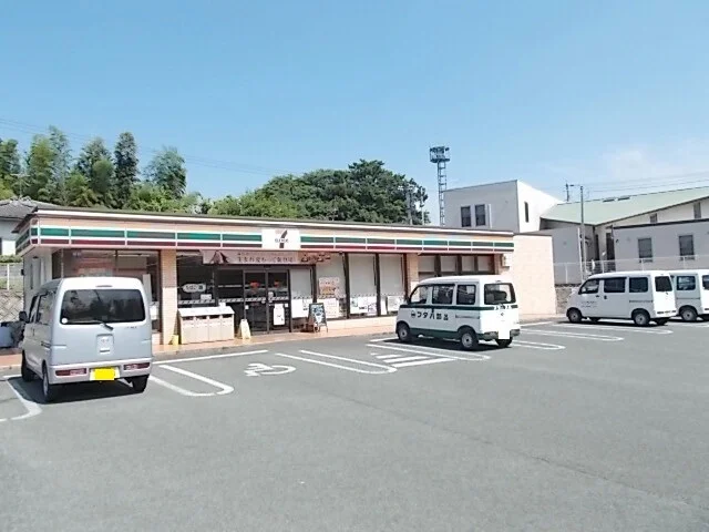 セブンイレブン　下硯川店まで750m