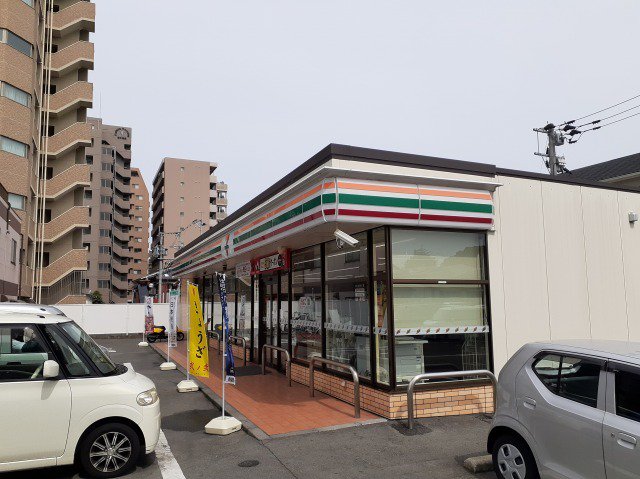 セブンイレブン南千反畑町まで140m