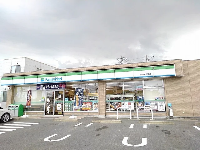 ファミリーマート浜松小池町西店まで300m