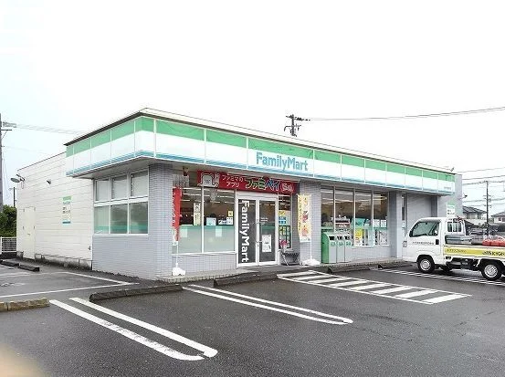 フォミリーマート小佐井店まで500m