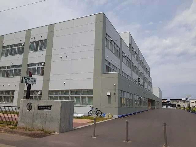 旭川市立千代田小学校まで950m