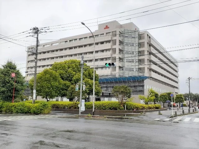 成田赤十字病院まで1500m