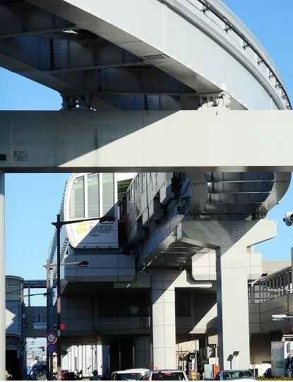 泉体育館駅まで850m