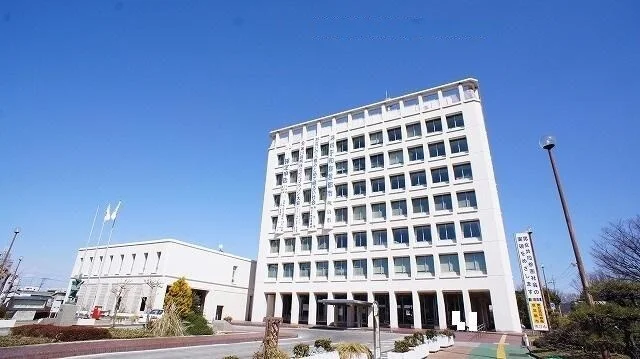 熊谷市役所まで950m