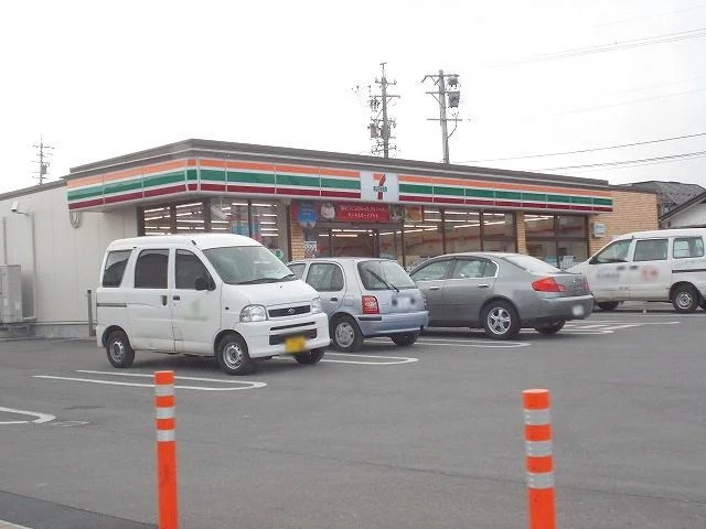 セブンイレブン　塩尻高出店まで350m