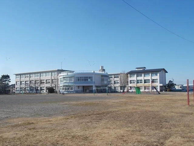 菊川市立小笠北小学校まで400m