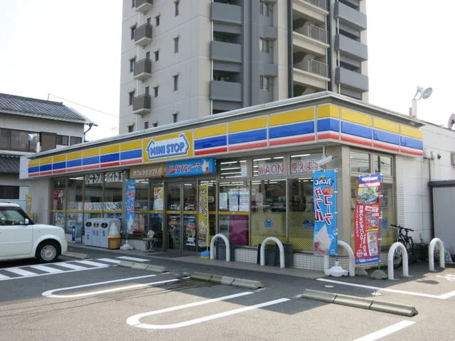 ミニストップ岡崎大門店まで650m