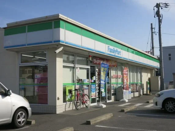 ファミリーマート 岡崎北天白店まで650m