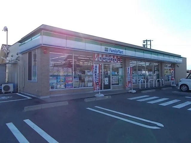 ファミリーマート羽島牧野店まで210m
