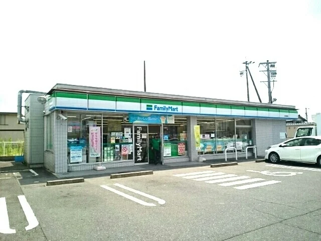 ファミリーマート　江南高屋店まで400m